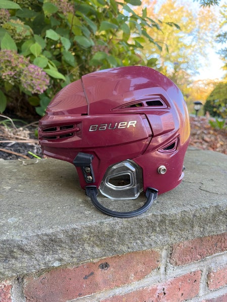 Medium Bauer Re-Akt 200 Helmet (Used)
