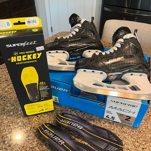 2023 Bauer Hockey Skates Size 4.5 (Used)