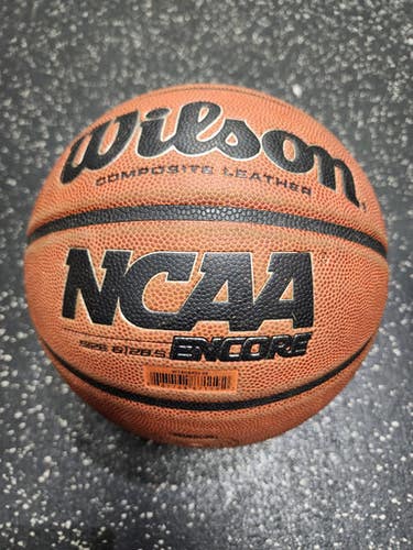 Used Wilson Ncaa Encore 28.5 Basketball Womens Indoor 11849-S000032530