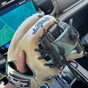 Rawlings Heart of the Hide RH Baseball Glove 11.5" (Used)