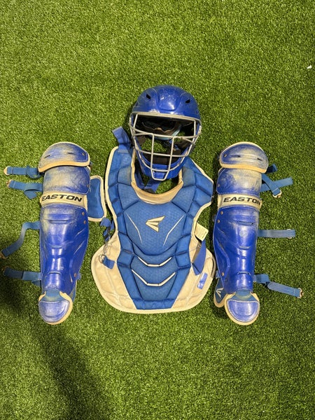 Blue Youth Easton Gametime Catcher's Set (Used) | Ages 9-12
