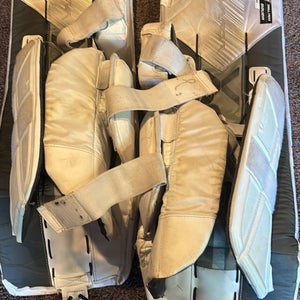 30" Bauer Vapor X5 Pro Goalie Leg Pads (Used)