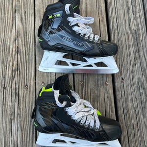 Bauer Elite Hockey Goalie Skates Size 6.5 (Used)