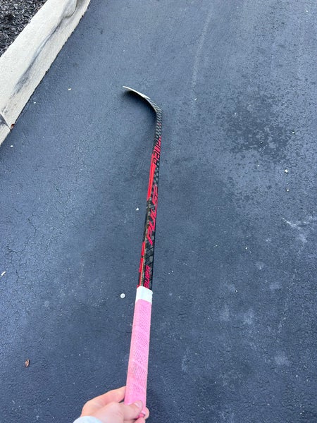 Senior Bauer Right Handed Hockey Stick P92 Pro Stock (New)