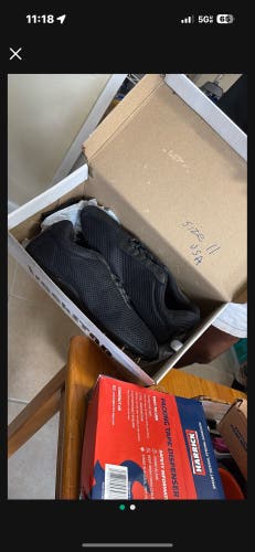 (New) track cleats/shoes size 11