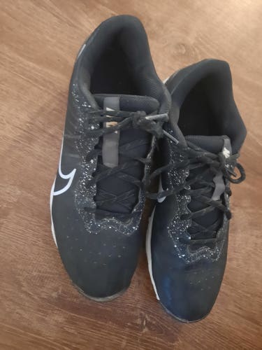 Black Men's Size M 9.0 (W 10.0) Adult Nike Low Top Molded Cleats (Used)
