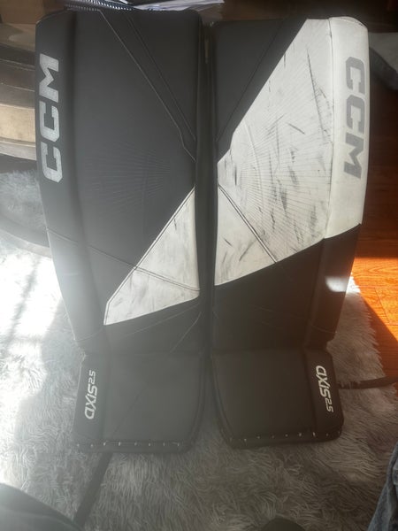 30" CCM Axis 2.5 Goalie Leg Pads (Used)