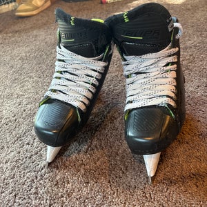 Bauer Elite Hockey Goalie Skates 6 (Used)