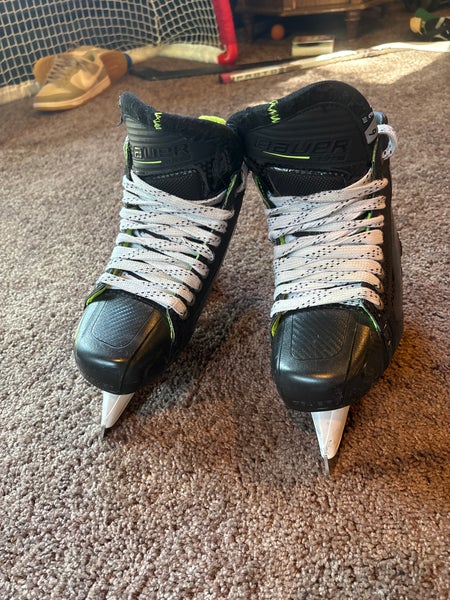 Bauer Elite Hockey Goalie Skates 6 (Used)