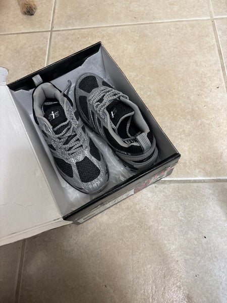 Softball turf, cleats, brand new size 7