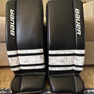 Small Bauer GSX Goalie Leg Pads (Used)