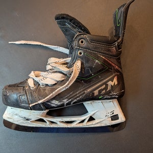 CCM 100K Hockey Skates 7.5