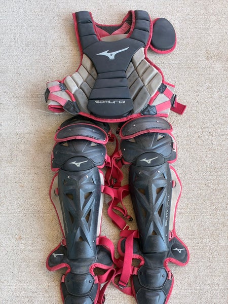 Youth Mizuno Samurai Catcher's Set (14")