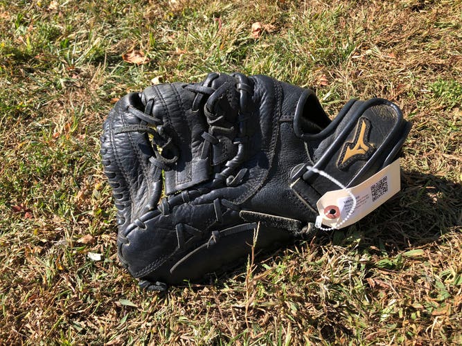 Black Mizuno Prospect LH First Base Baseball Glove 12.5" (Used)