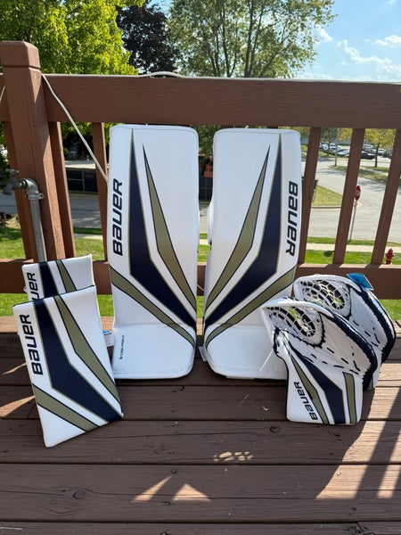 Bauer Flylite Regular Goalie Set