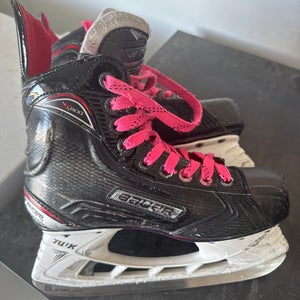 Bauer Vapor X600 Hockey Skates Size 4 (Used)