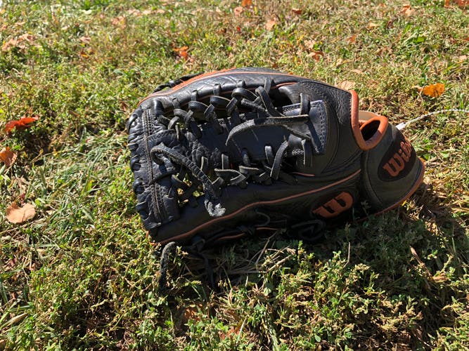 Wilson A1000 LH Infield Baseball Glove 12.5" (Used)