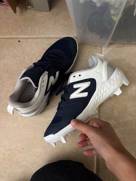New balance, softball cleats, new