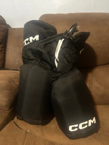 Men's Senior XL CCM Next Hockey Pants (Used)