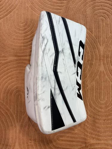 Junior CCM Eflex 3.5 Goalie Blocker Regular (Used)