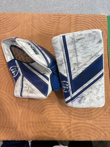 Intermediate Warrior Ritual G6 E+ Goalie Glove & Blocker Set Regular (Used)