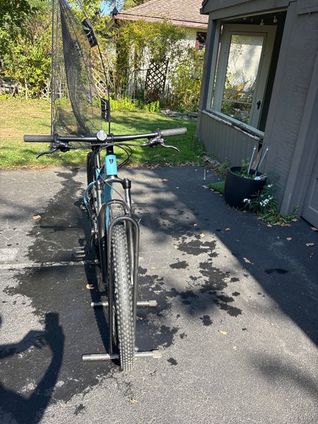 Unisex Trek Marlin 5 Mountain Bike (Used)