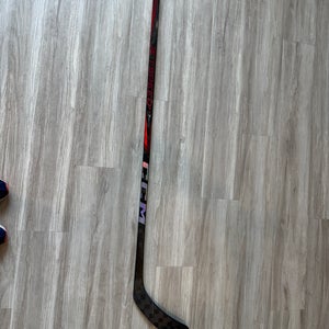 Intermediate CCM Jetspeed FT7 Pro Right Handed Hockey Stick P29 (Used)