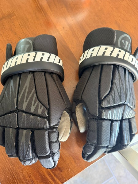 Warrior Burn Next Lacrosse Gloves Medium (Used)