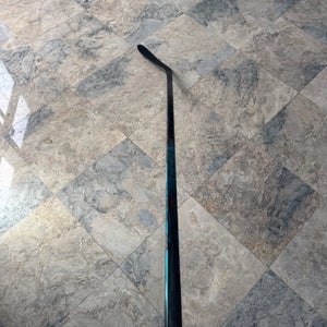Senior CCM Vizion Left Hand Hockey Stick 70 Flex P28 (Lightly Used)