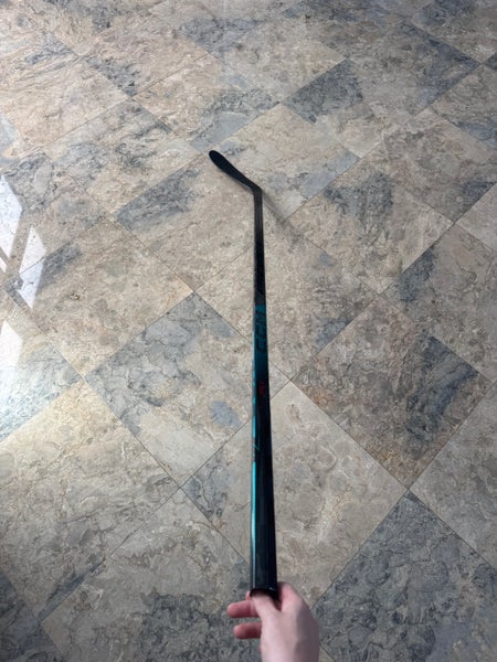 Senior CCM Vizion Left Hand Hockey Stick 70 Flex P28 (Lightly Used)