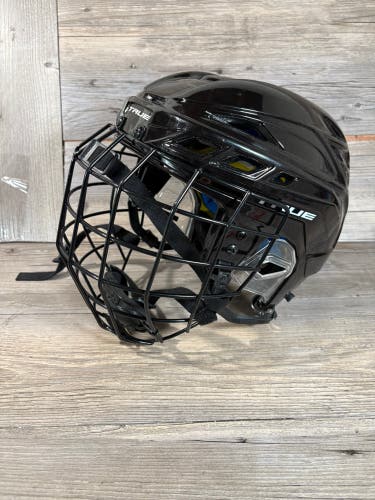 TRUE Dynamic 9 Pro Ice Hockey Helmet Black Size Medium (0919-4777)