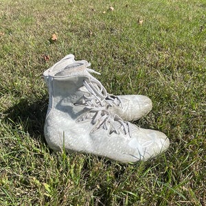 White Men's Size M 8.5 (W 9.5) Adult Under Armour Highlight (Used)