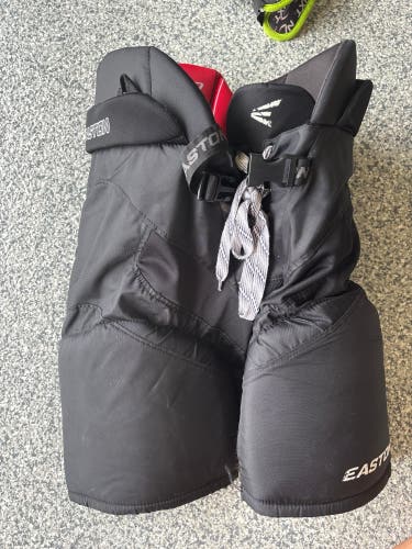 Junior Large Easton Synergy 450 Hockey Pants (Used)