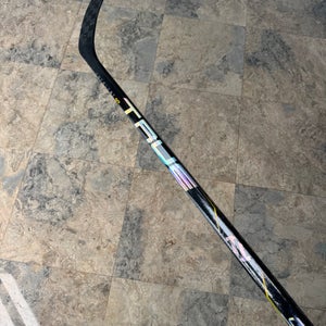 Senior True Catalyst 5x Left Hand Hockey Stick Flex 75 / P28 (Lightly Used)