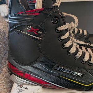 8.5 Custom Defenseman /padded Vapor 2X Pro Hockey Skates Narrow Width Pro Stock 8.5 (Used)