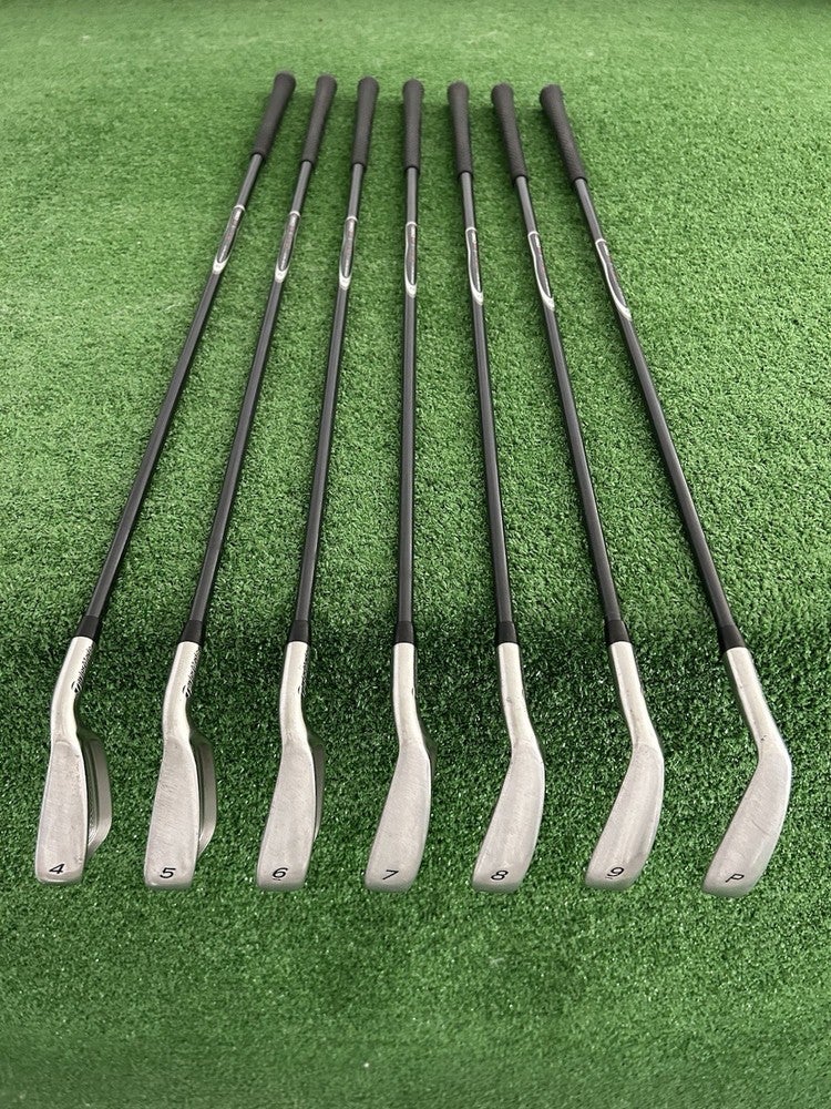 Taylormade R360 XD Iron Set 4-P / Taylormade XD 60 Stiff Graphite