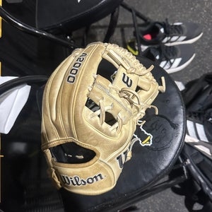 2024 Wilson A2000 1975 RH Infield Baseball Glove 11.75" (Used)
