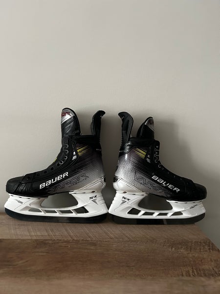 2023 Bauer Vapor Hyperlite 2 Hockey Skates Size 6 Fit 1