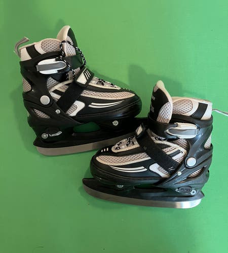 Youth Lake Placid Skates | Adjustable sizes 10-13 (New)