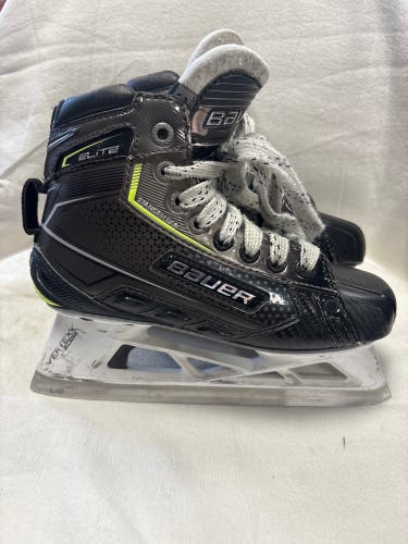 Bauer Elite Hockey Goalie Skates Regular Width Size 3 (Used)