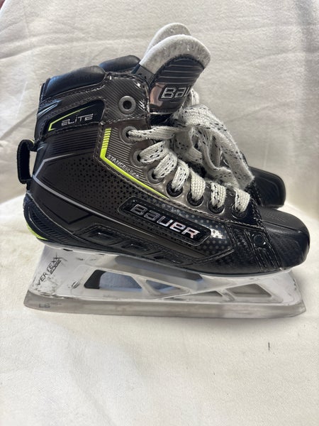 Bauer Elite Hockey Goalie Skates Regular Width Size 3 (Used)