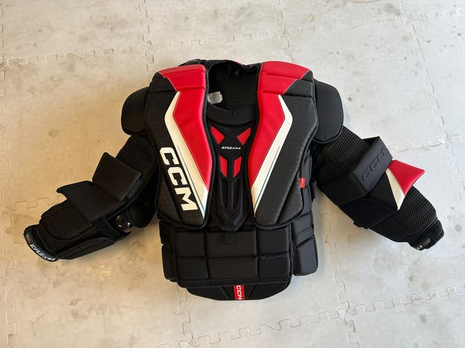 Large CCM Eflex 6.9 Goalie Chest Protector (New)