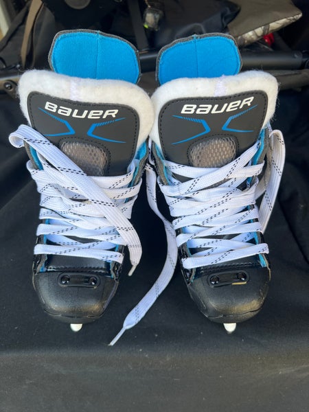 Bauer XLP Hockey Skates Regular Width 6 (Used)