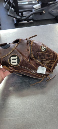 Used Wilson 800 BB/SB Glove RH Throw Brown 12 1/2" 11497-C000152827