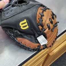 Used Wilson STAFF 700 32 3/4 BB/SB Catchers RH Throw Black 33" 11497-S000152812