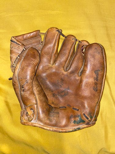 Nokona RH Baseball Glove 11" (Used)