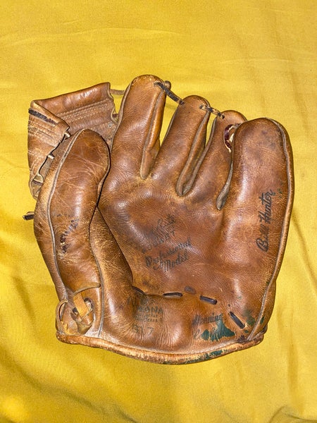 Nokona RH Baseball Glove 11" (Used)