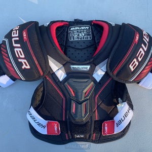 Medium Junior Bauer NSX Shoulder Pads (Used)