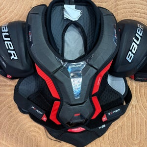 Medium Intermediate Bauer Vapor 3X Pro Shoulder Pads (Used)