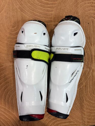 Junior Bauer Vapor 2x Shin Pads 11" (Used)